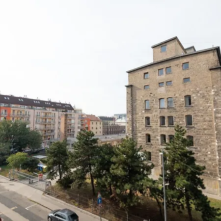 Loft Studio Dandar With Free Parking Apartment Budapest