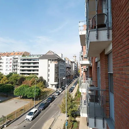Loft Studio Dandar With Free Parking Apartment