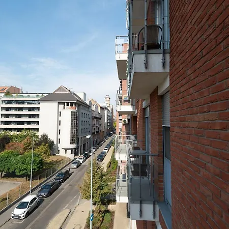 Loft Studio Dandar With Free Parking Apartment